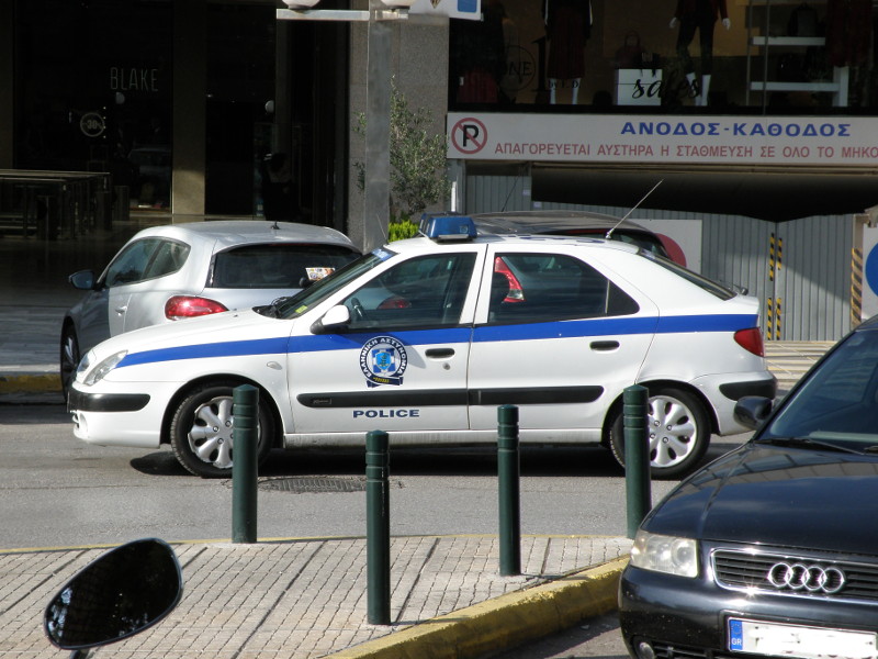 ΣΦΡΑΓΙΣΗ ΚΑΤΑΣΤΗΜΑΤΟΣ ΛΕΥΚΑΝΣΗΣ ΔΟΝΤΙΩΝ ΣΤΗ ΓΛΥΦΑΔΑ ΑΤΤΙΚΗΣ